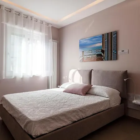 Dimorart Sant'Anna Apartment Neapel